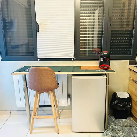 Confortable A Proche Centre 16 M² + Terrasse Annemasse