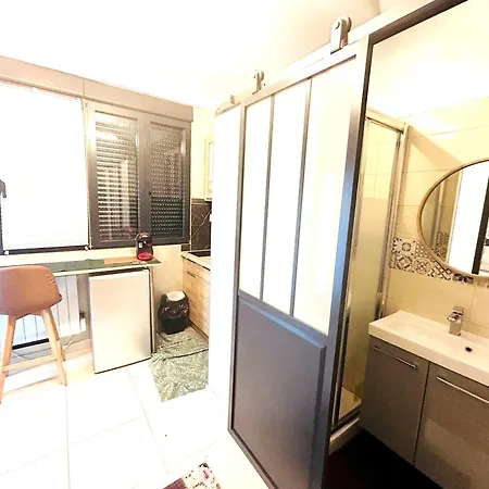 Apartment Confortable A Proche Centre 16 M² + Terrasse